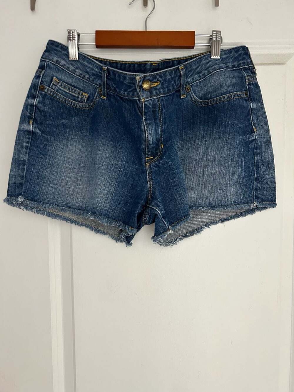 Michael Kors Denim Shorts Womens 8 Blue Cut-Off Frayed Hem Medium Wash Cotton